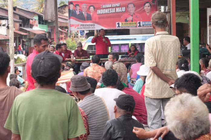 Pastikan Nama Ganjar Dikenal Masyarakat, Rapidin Simbolon Sisir Pedesaan Humbahas