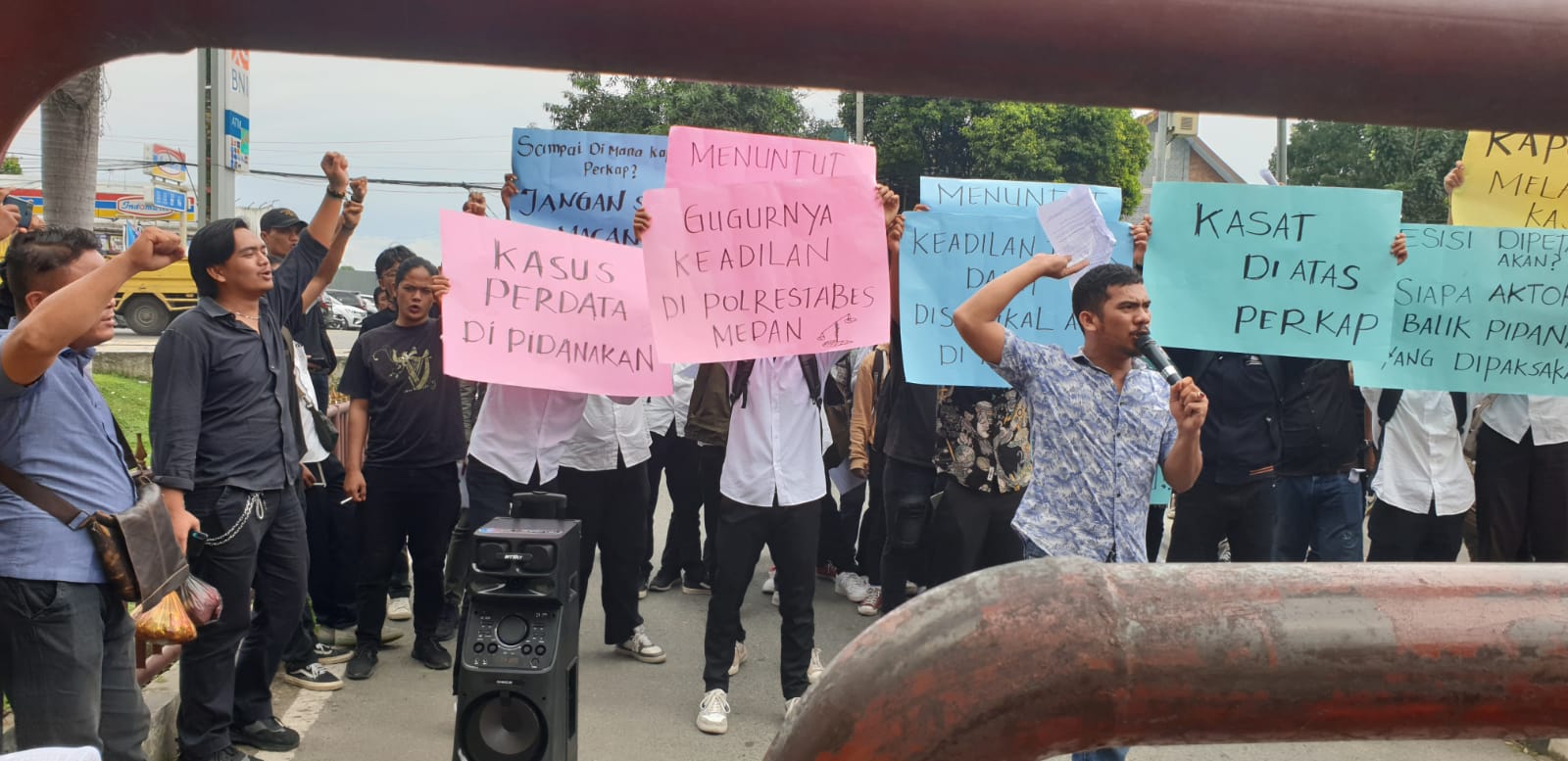 AMC Demo Minta Polda Sumut Diminta Tegas Tanggapi Ketidakprofesionalan Penyidik Polrestabes Medan