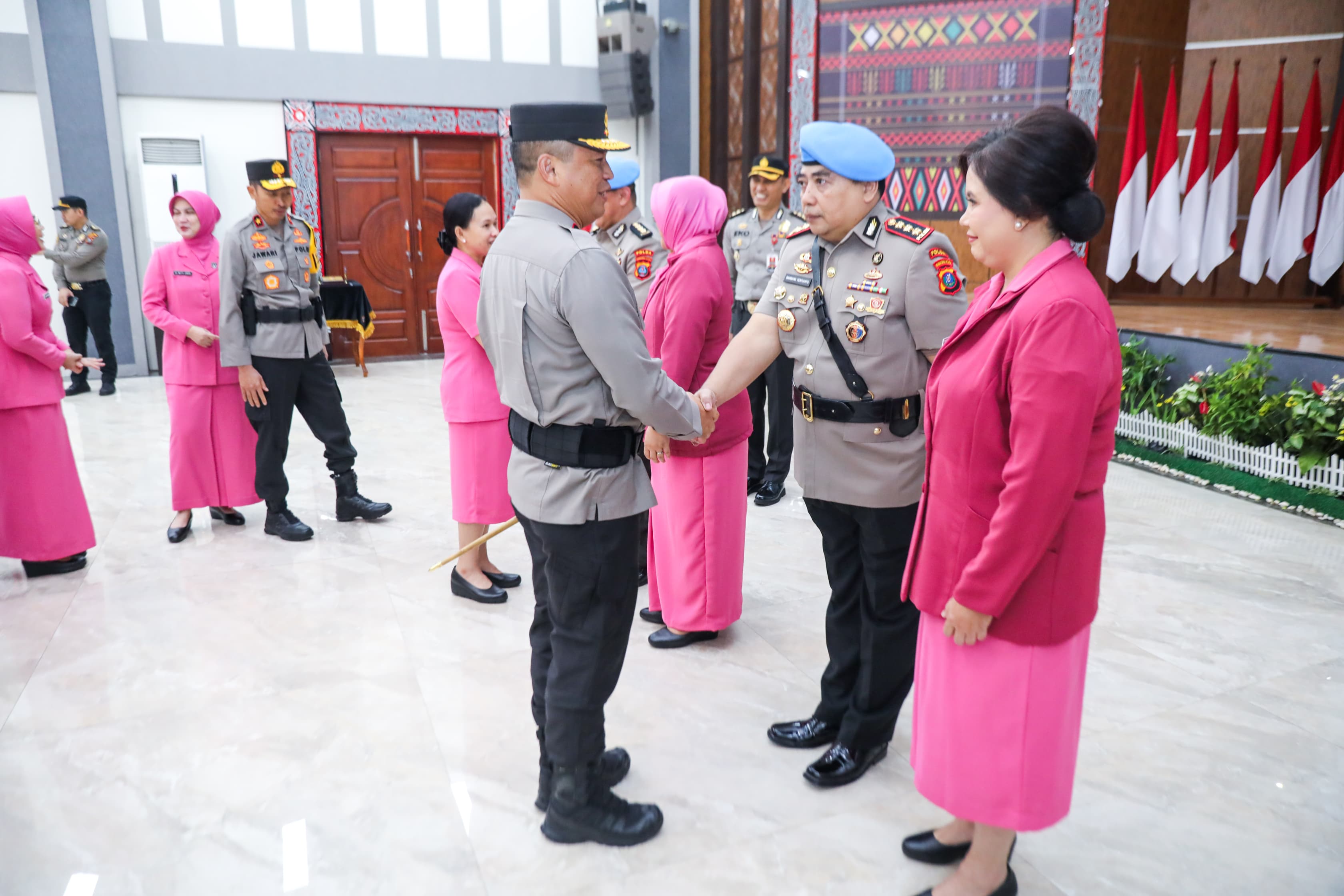 Kombes Bambang Tertianto Resmi Jabat Kabid Propam