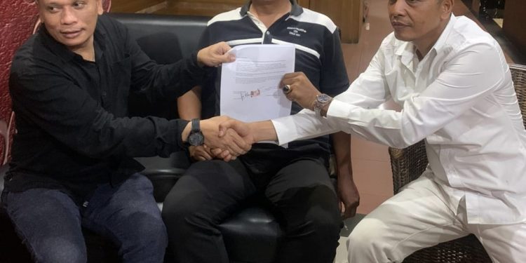 Pihak Korban yang diwakili Kantor Hukum Roni Chandra Koto & Partners melakukan perdamaian dengan pihak PT. PT. Cahaya Kembar Jaya