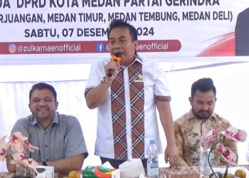 Wakil Ketua DPRD Medan Zulkarnaen saat reses di Jl Pimpinan, Kecamatan Medan Perjuangan, Sabtu (7/12/2024).