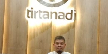 Ewin Putra Plt. Direktur Utama Perumda Tirtanadi