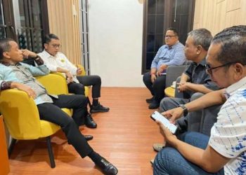Foto pertemuan Muhammad Makmum, Fakhruddin dan Menteri Bahlil.
