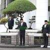Gubernur Sumatera Utara (Sumut) Bobby Afif Nasution, selaku Inspektur Upacara, membacakan pidato Badan Pembina Ideologi Pancasila Republik Indonesia (BPIP RI) di halaman Kantor Gubernur Sumut, Senin (2/6/2025). Foto/Diskominfo Sumut