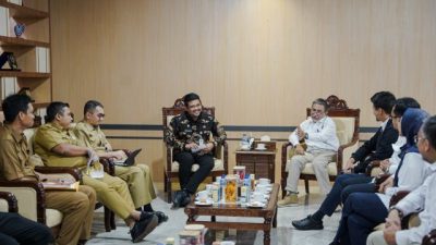 Gubernur Sumut Muhammad Bobby Afif Nasution menerima kunjungan Satu Kerja Khusus Pelaksana Kegiatan Usaha Hulu Minyak dan Gas Bumi (SKK Migas) Perwakilan Sumatera Bagian Utara (Sumbagut) di ruang kerja, Kantor Gubernur Sumut, Jalan Pangeran Diponegoro Nomor 30 Medan, Selasa (3/6/2025). Foto/Diskominfo Sumut
