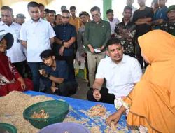 Bobby Nasution Dengar Keluhan Warga Pesisir Labura dan Janjikan Dukungan untuk UMKM